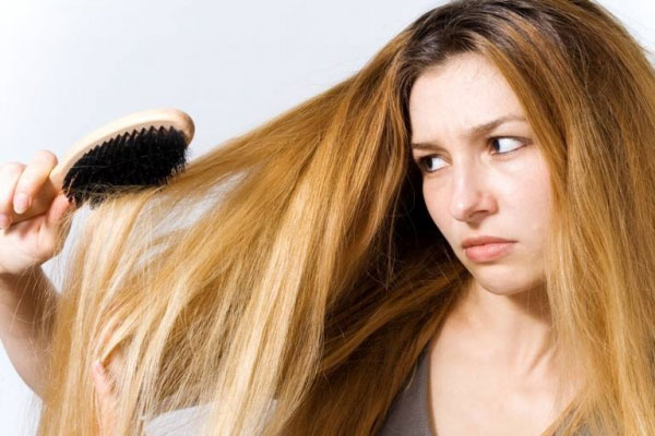 выбор гребешка для расчесывания мокрых волос
