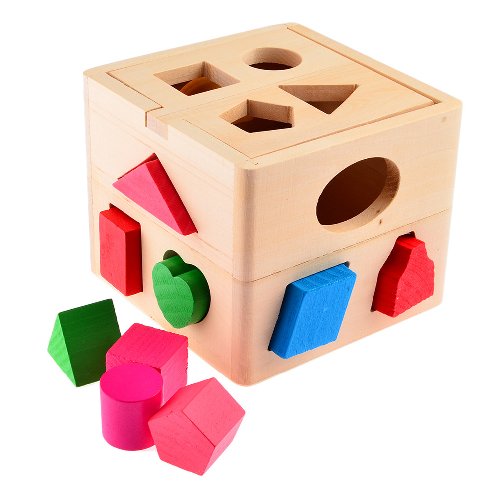 Можно приобрести готовую коробку, куда необходимо вставлять разные геометрические фигуры