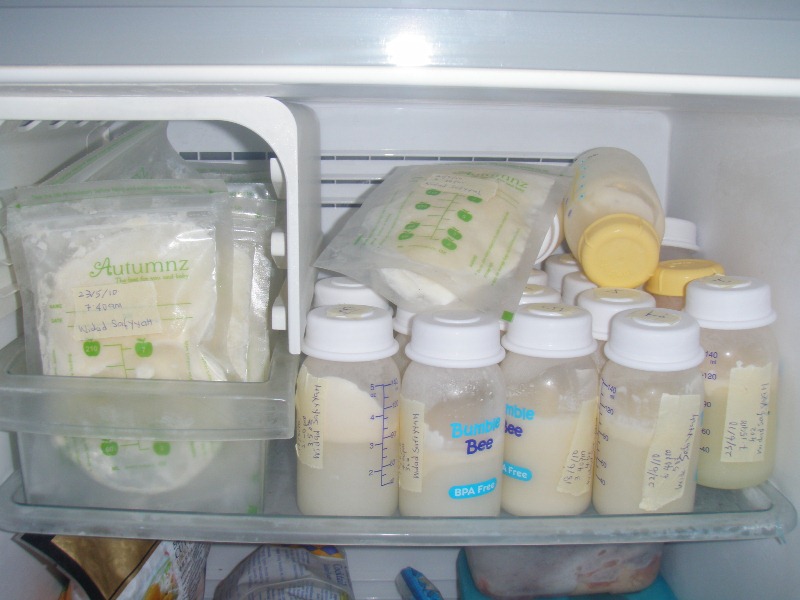 Хранения сцеженного грудного молока