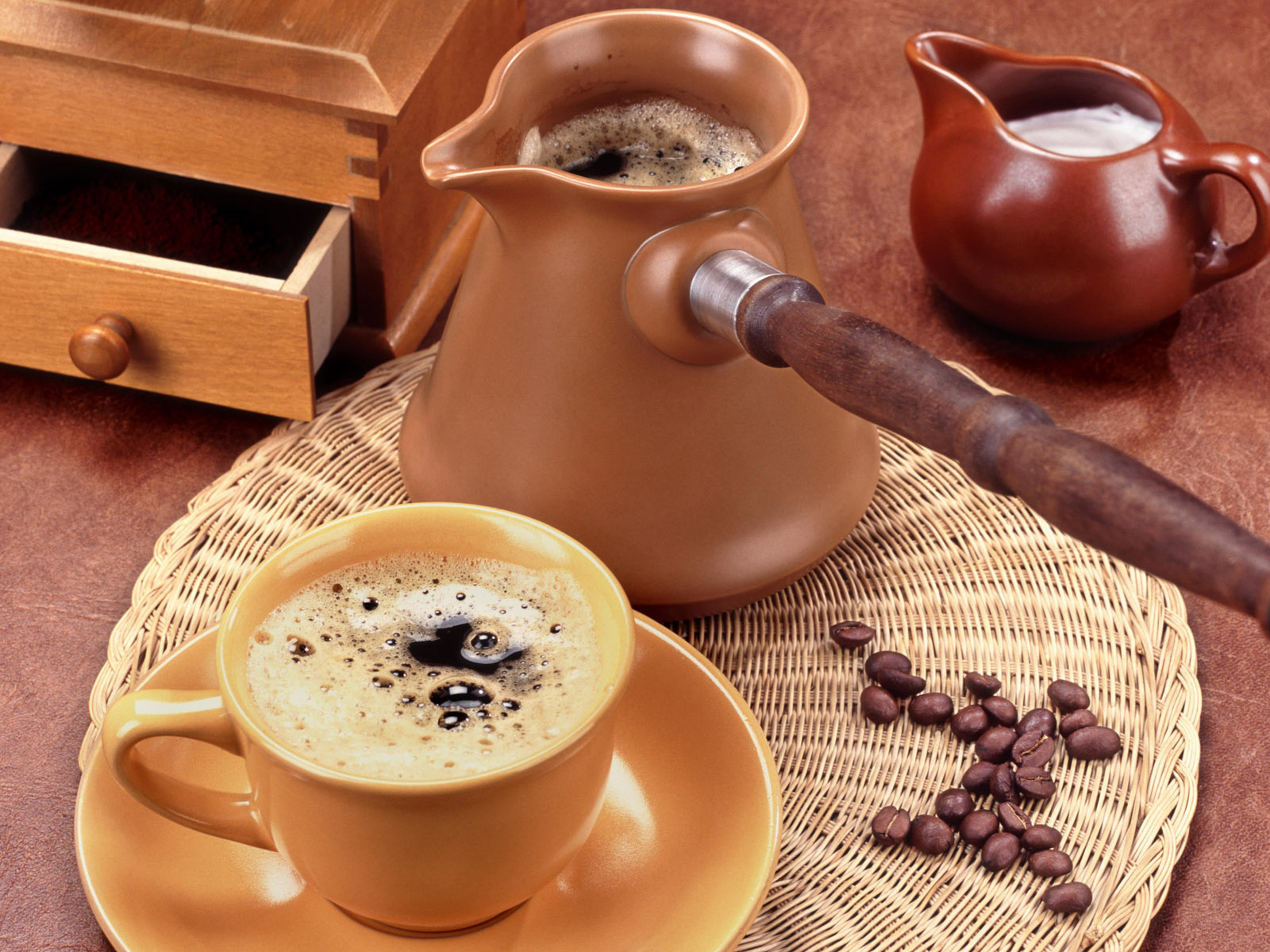 Как правильно варить кофе в турке на плите