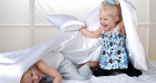 Как правильно укладывать ребенка спать: что помогает засыпать детям?