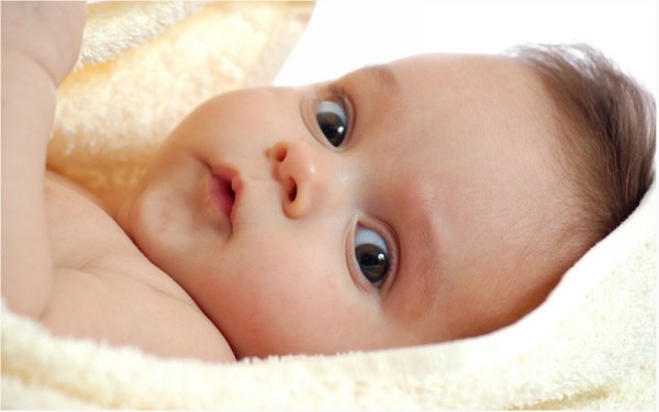 Конъюнктивит у новорожденного: чем лечить?