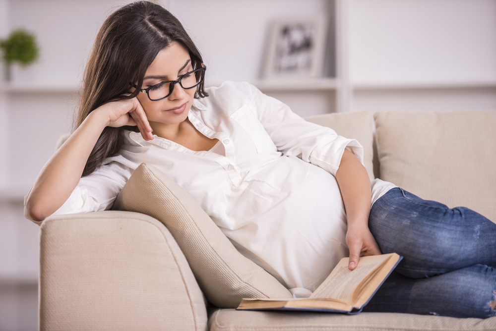 Болят глаза и голова при беременности: что делать?