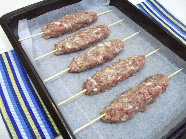 Вкусный люля-кебаб из свинины и говядины